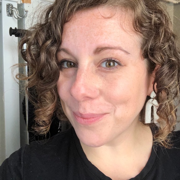 Meet Molly, owner of CommonPlace! - Picture 3 of 3